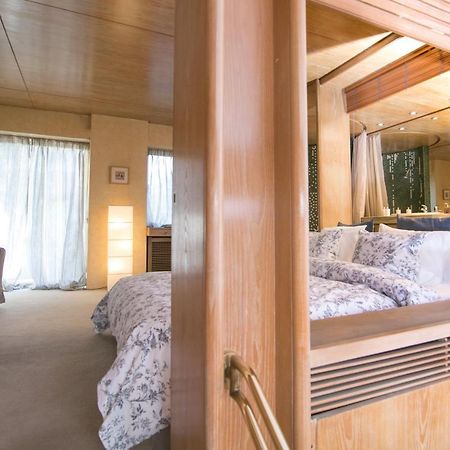 One-Of-A-Kind Athens Riviera Apartment Екстер'єр фото
