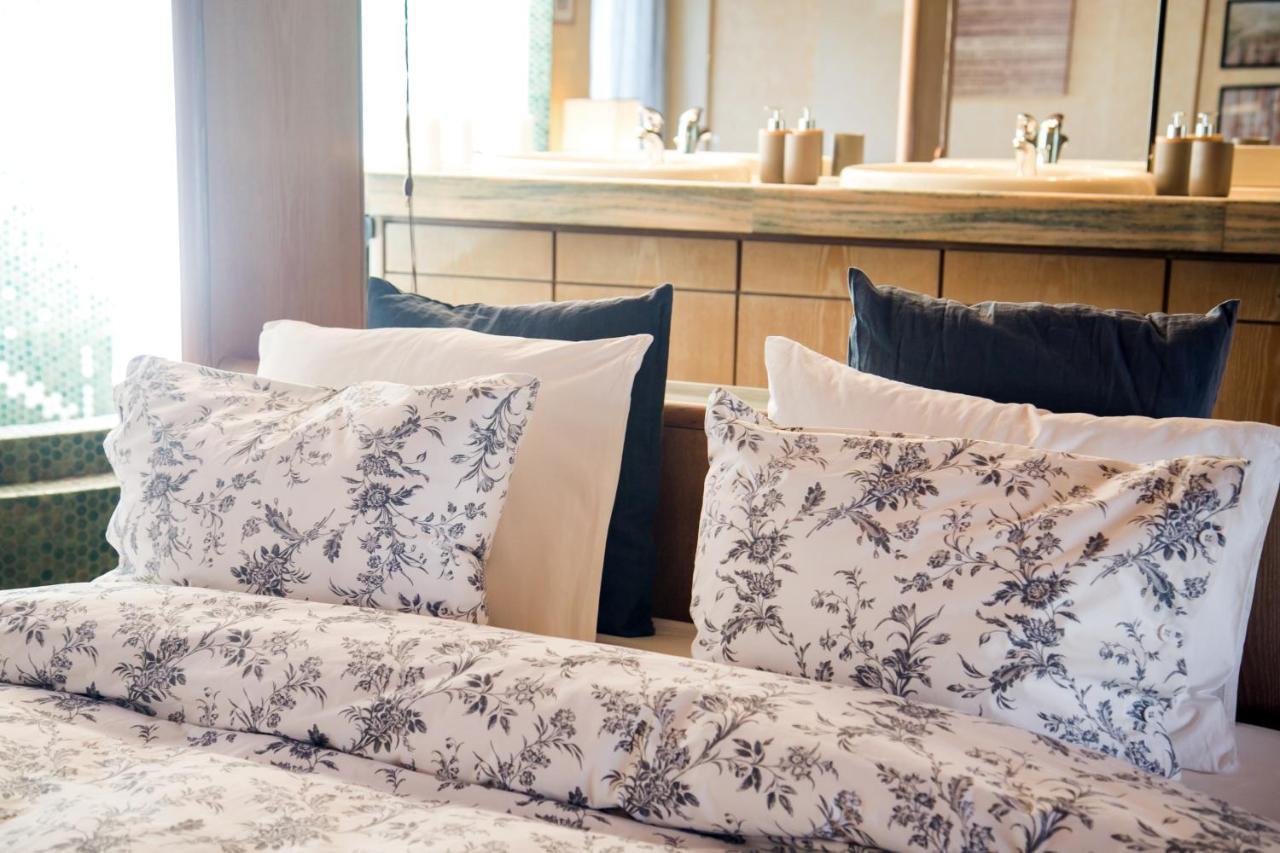 One-Of-A-Kind Athens Riviera Apartment Екстер'єр фото