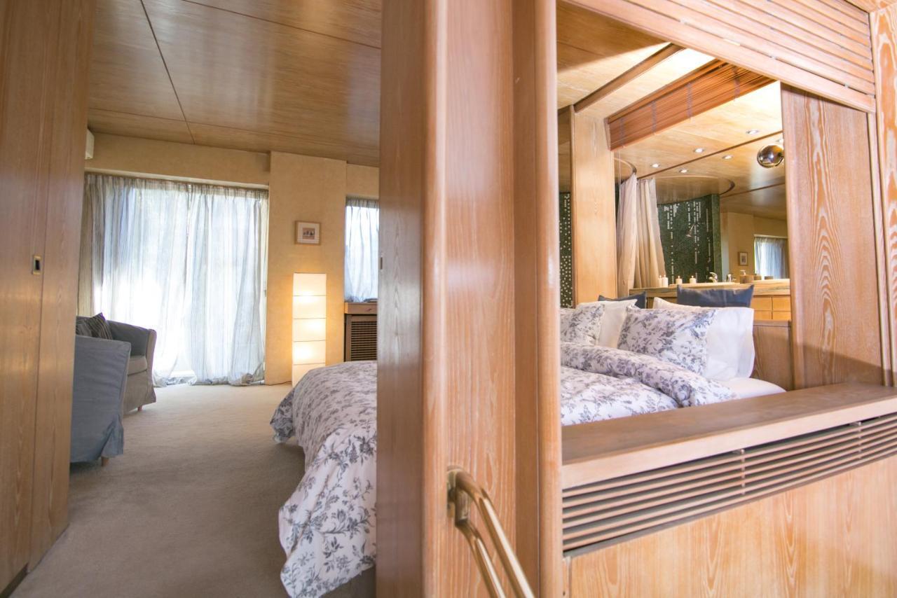 One-Of-A-Kind Athens Riviera Apartment Екстер'єр фото
